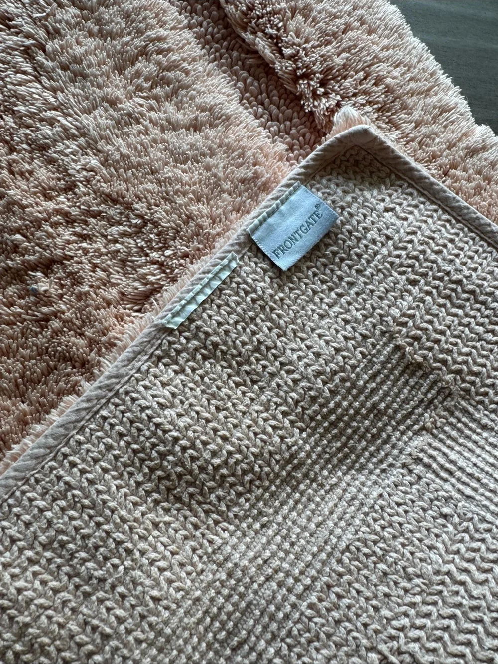 Frontgate Resort Rug Bath Mat in Peony